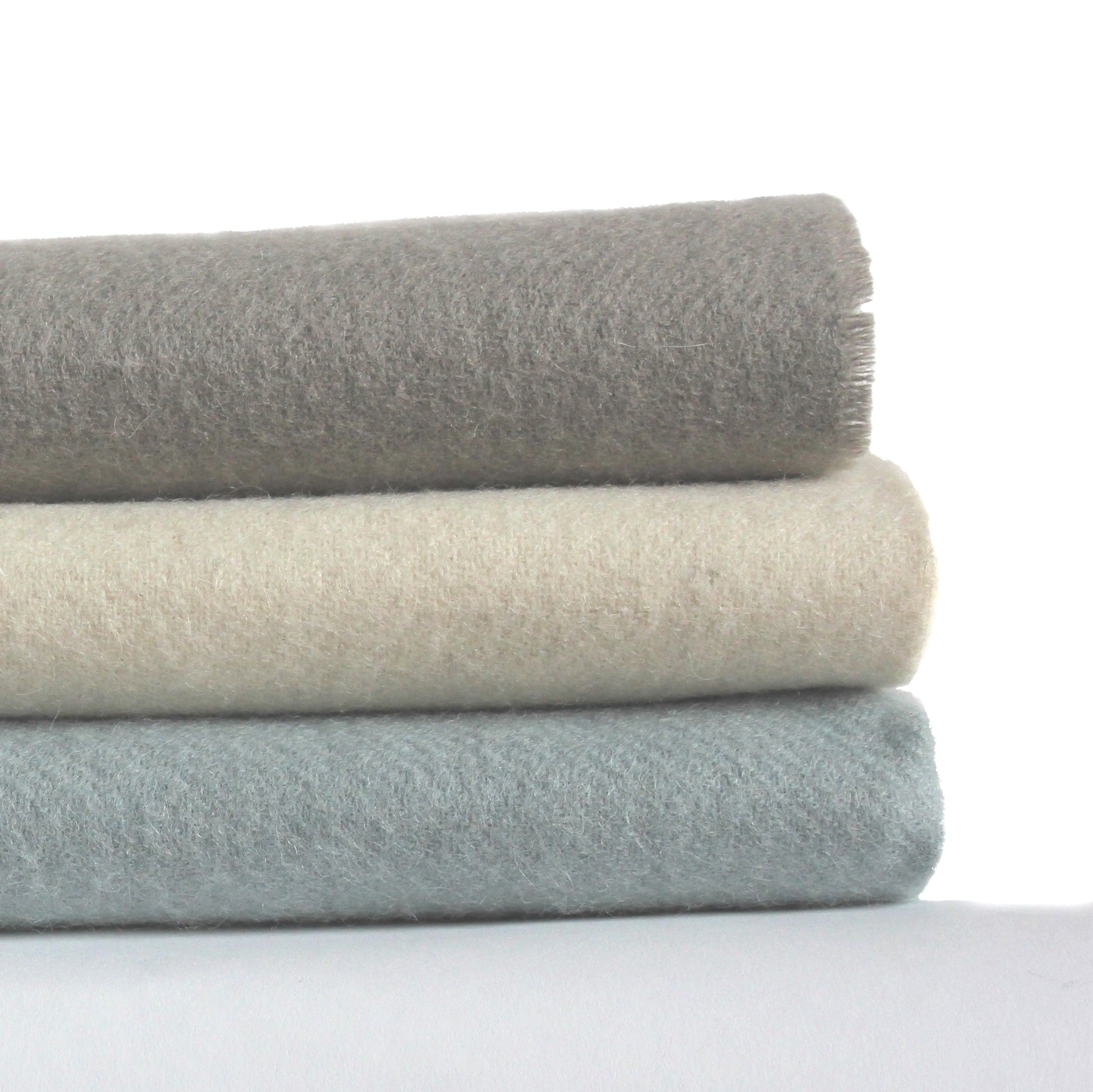 Compagnia Lane Preziose 100% Ultra Australian Merino Lambswool Blanket on sale Throw